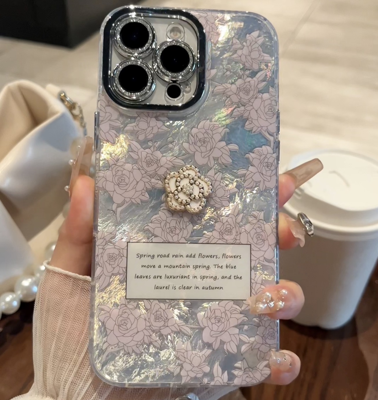 قاب CHANEL flower قاب CHANEL flower